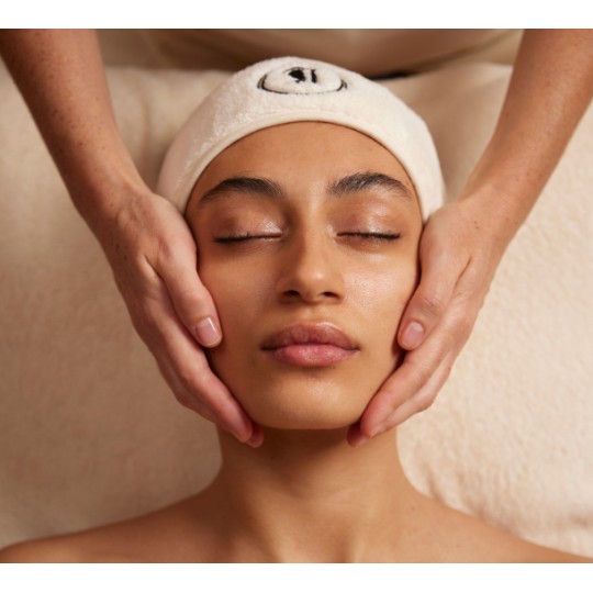 Formation Fondamentale en Massages Facialistes : Alliez Théorie et Pratique avec la Méthode LB Facialistes