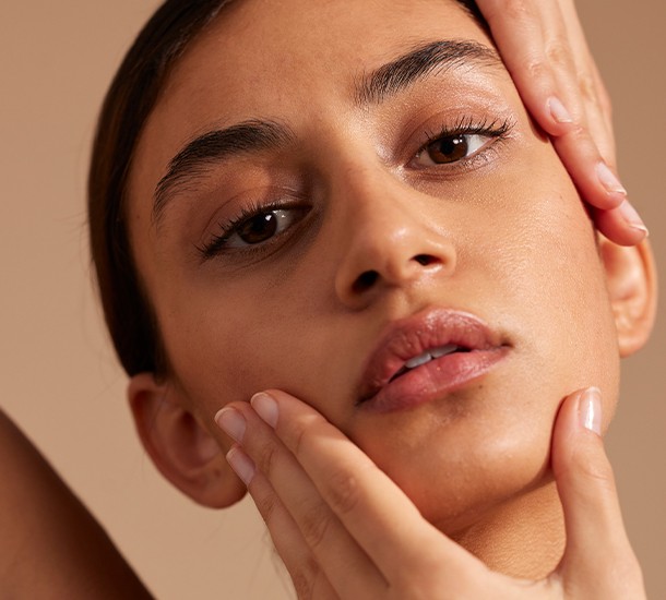 Self-massage training: Leading workshops | LB Facialists