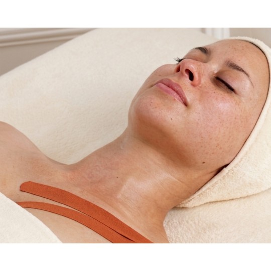 LB Face Taping Expert Focus: lifting and relaxing technique