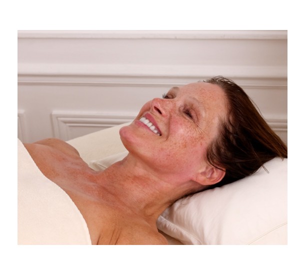 massage lb sur mesure d exception réalisé par une facialiste avec techniques kobido et diagnostic morphofacial personnalisé