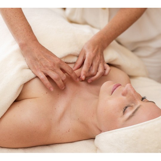 Pack Expert Neck and Decollete & Back Massage Training | LB Facialistes