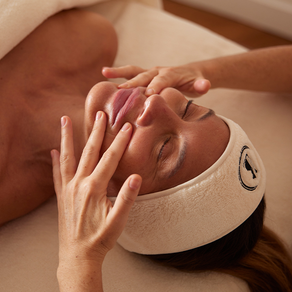 formation-stretching-facial-600x600.jpg